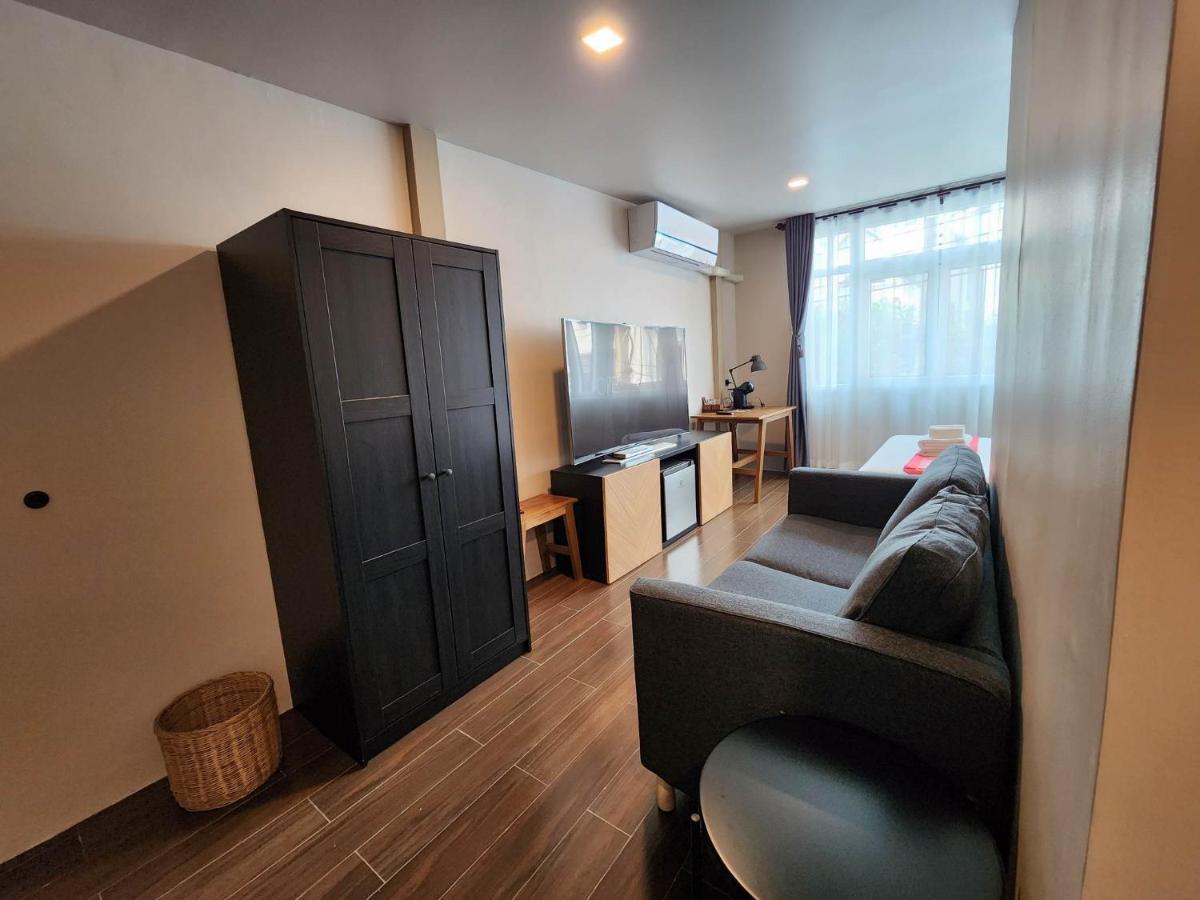 Lo-Ha Guest House, Contactless Check-In Бангкок Экстерьер фото